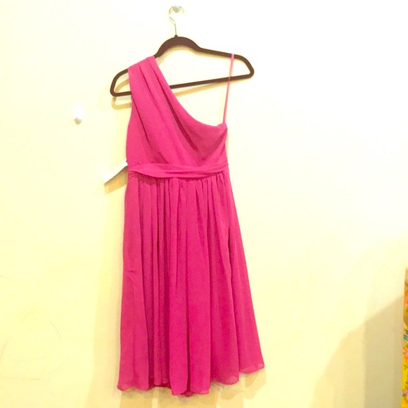 New York & Company Dresses & Skirts - One shoulder brand new one shoulder dress 🌷🌷🌷🌷